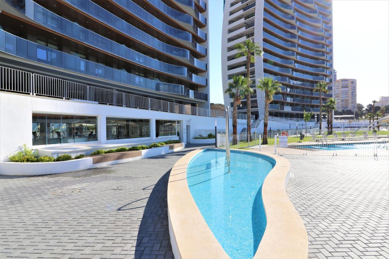 Sunset Waves 18-35 Poniente Beach Resort Benidorm Exterior photo